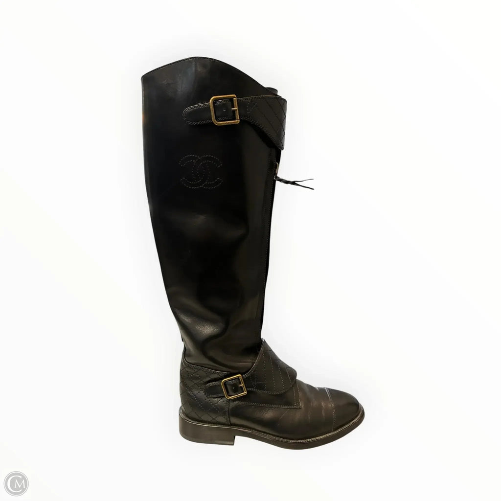 Boots Luxury Designer By Chanel In Black, Size: 7.5