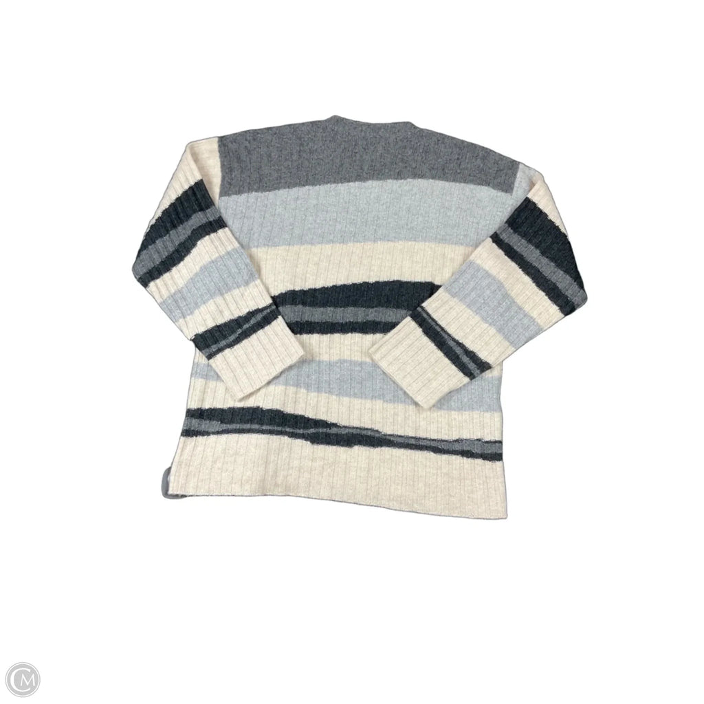 Sweater By Clothes Mentor In Grey, Size: S