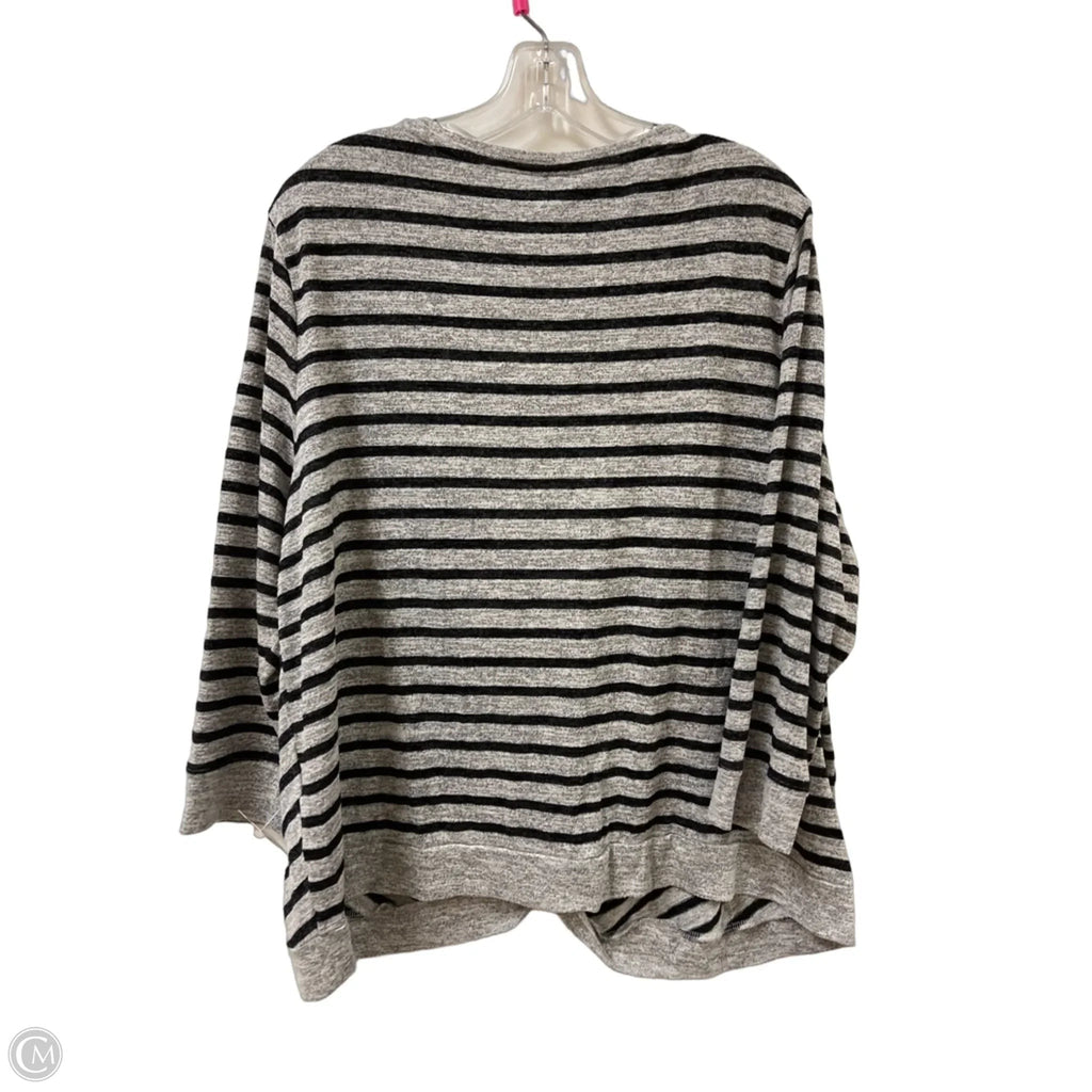 Top Long Sleeve By Chicos In Grey, Size: 1x