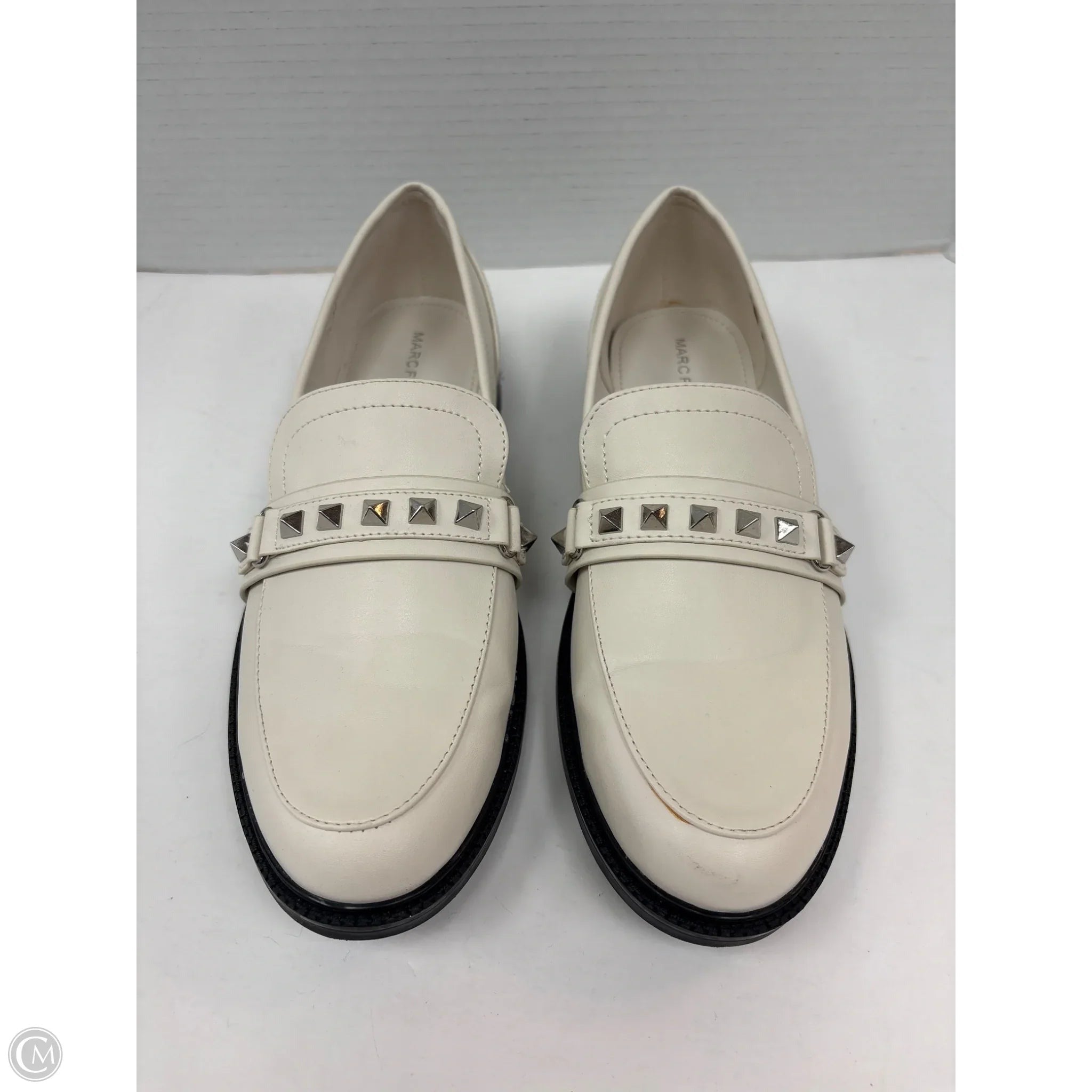 Shoes Flats By Marc Fisher In White, Size: 9