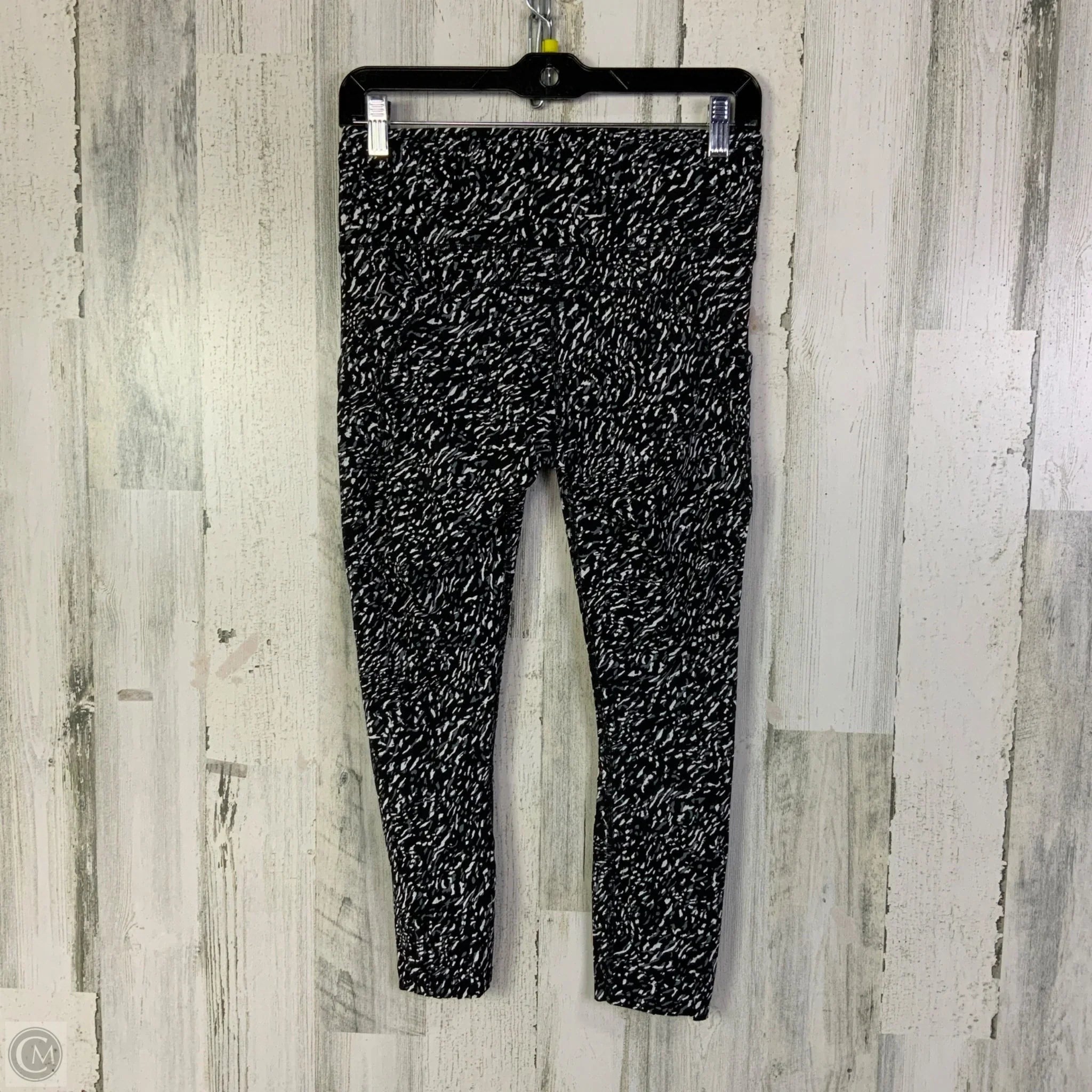 Athletic Leggings Capris By Lululemon In Black & Grey, Size: 8