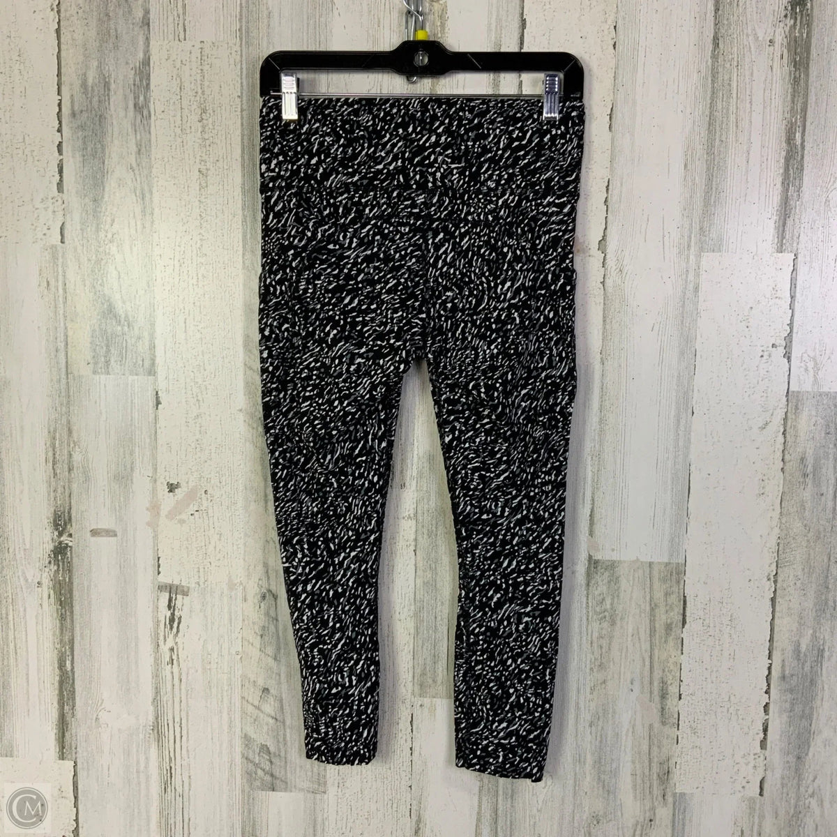 Athletic Leggings Capris By Lululemon In Black & Grey, Size: 8