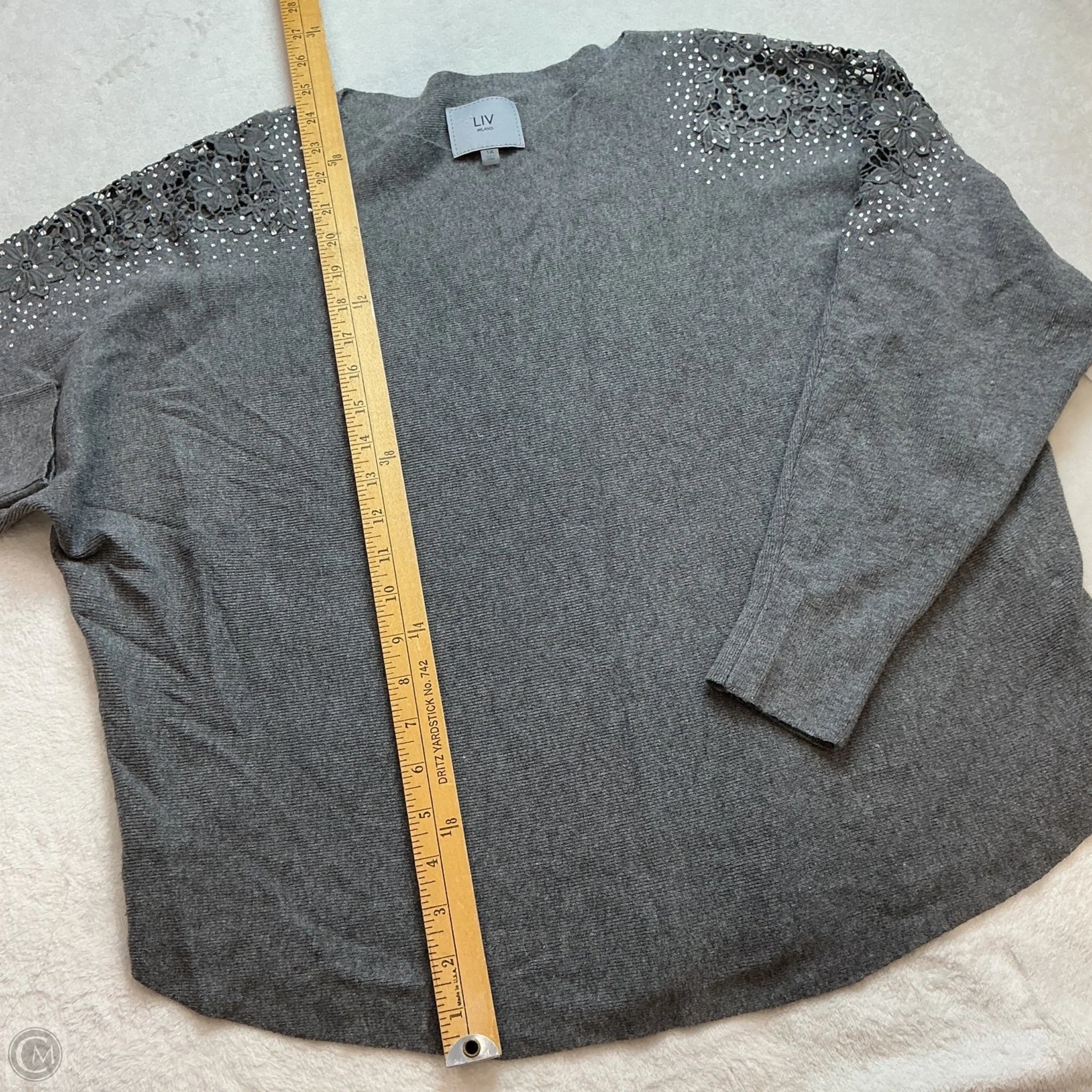 Top Long Sleeve By Milano In Grey, Size: 1x