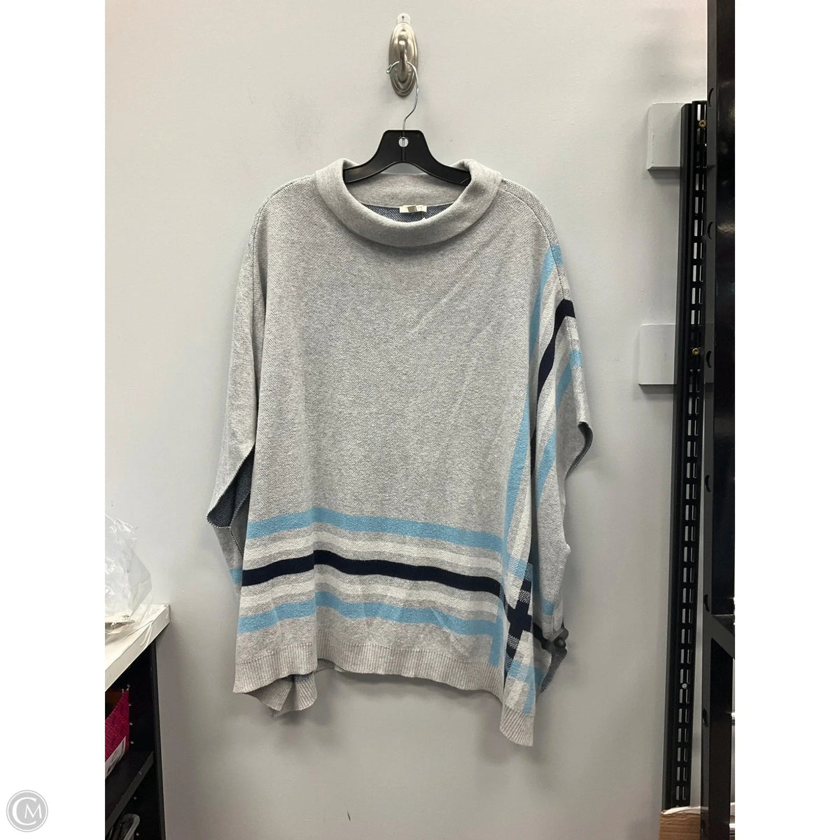 Poncho By Talbots In Grey, Size: L
