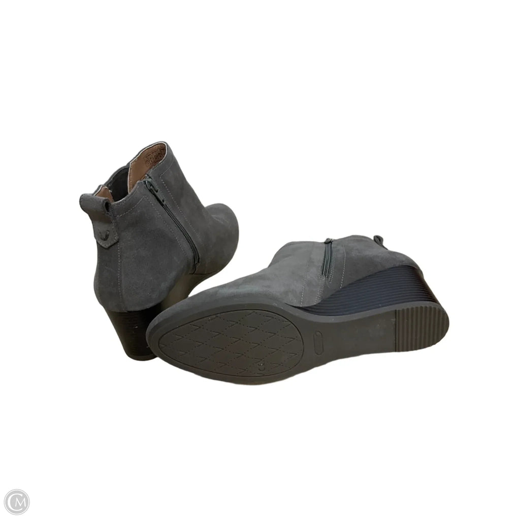 Boots Ankle Heels By Vionic In Grey, Size: 11
