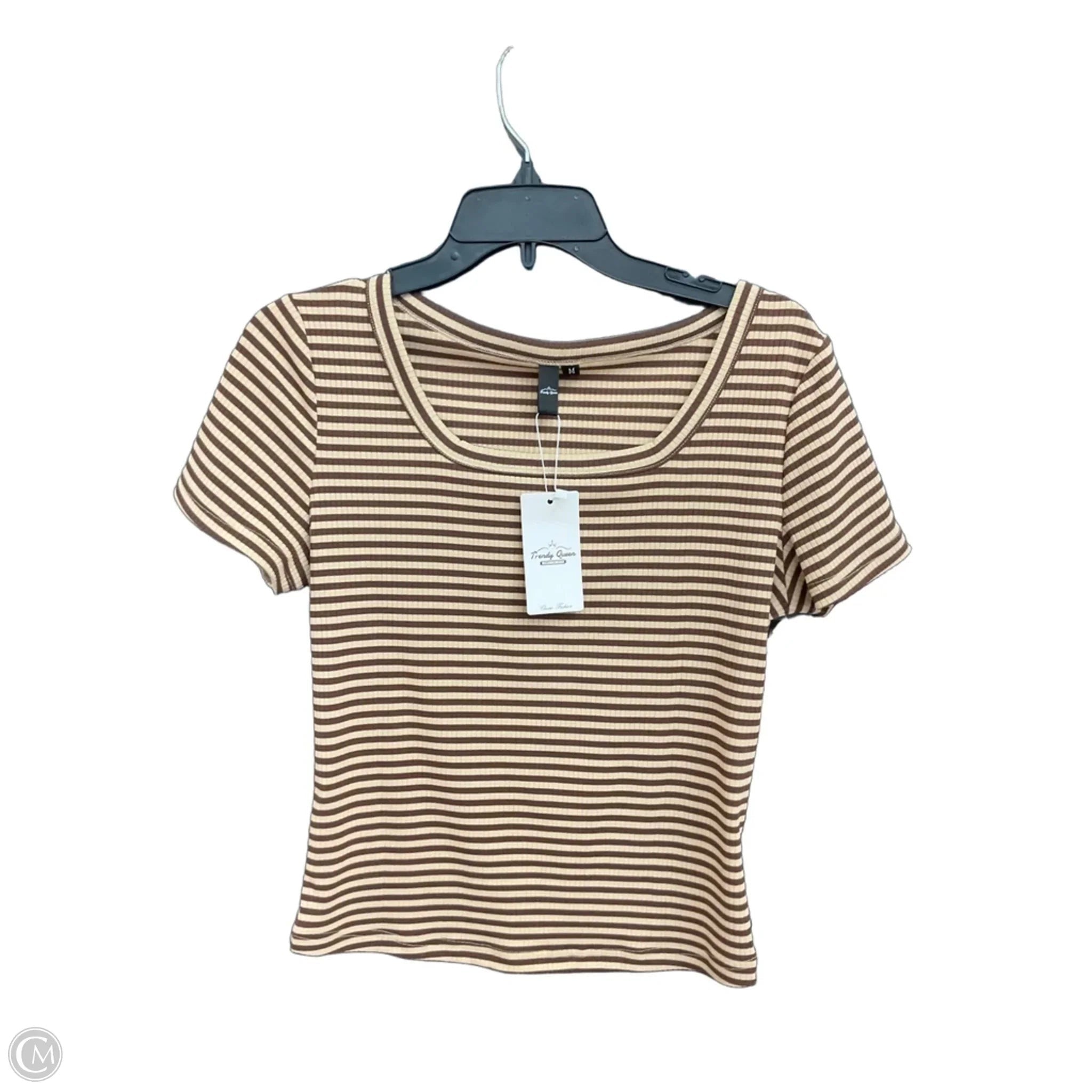 Top Short Sleeve By Trendy Queen In Brown, Size: M