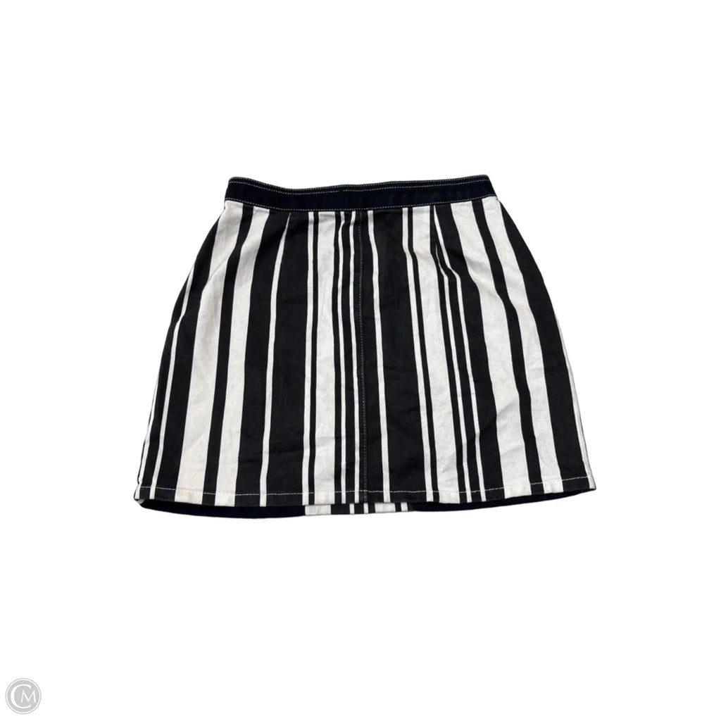 Skirt Mini & Short By Bdg In Black & White, Size: S