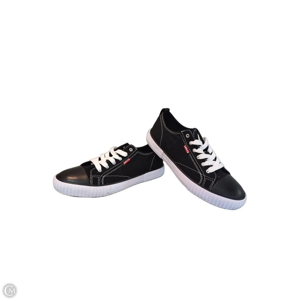 Shoes Sneakers By Levis In Black & White, Size: 7.5