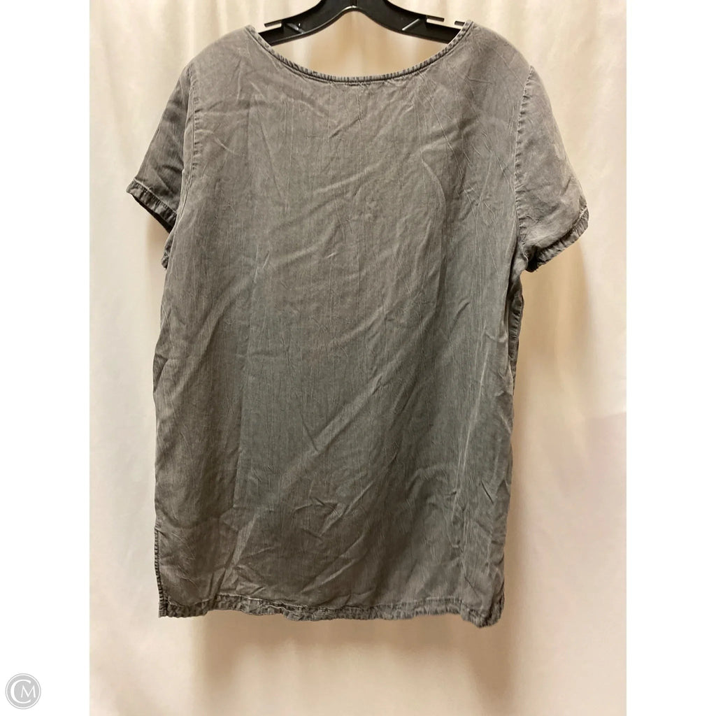 Top Short Sleeve By Express In Grey, Size: L