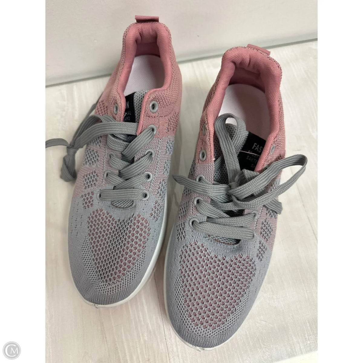 Shoes Athletic By Clothes Mentor In Pink, Size: 11
