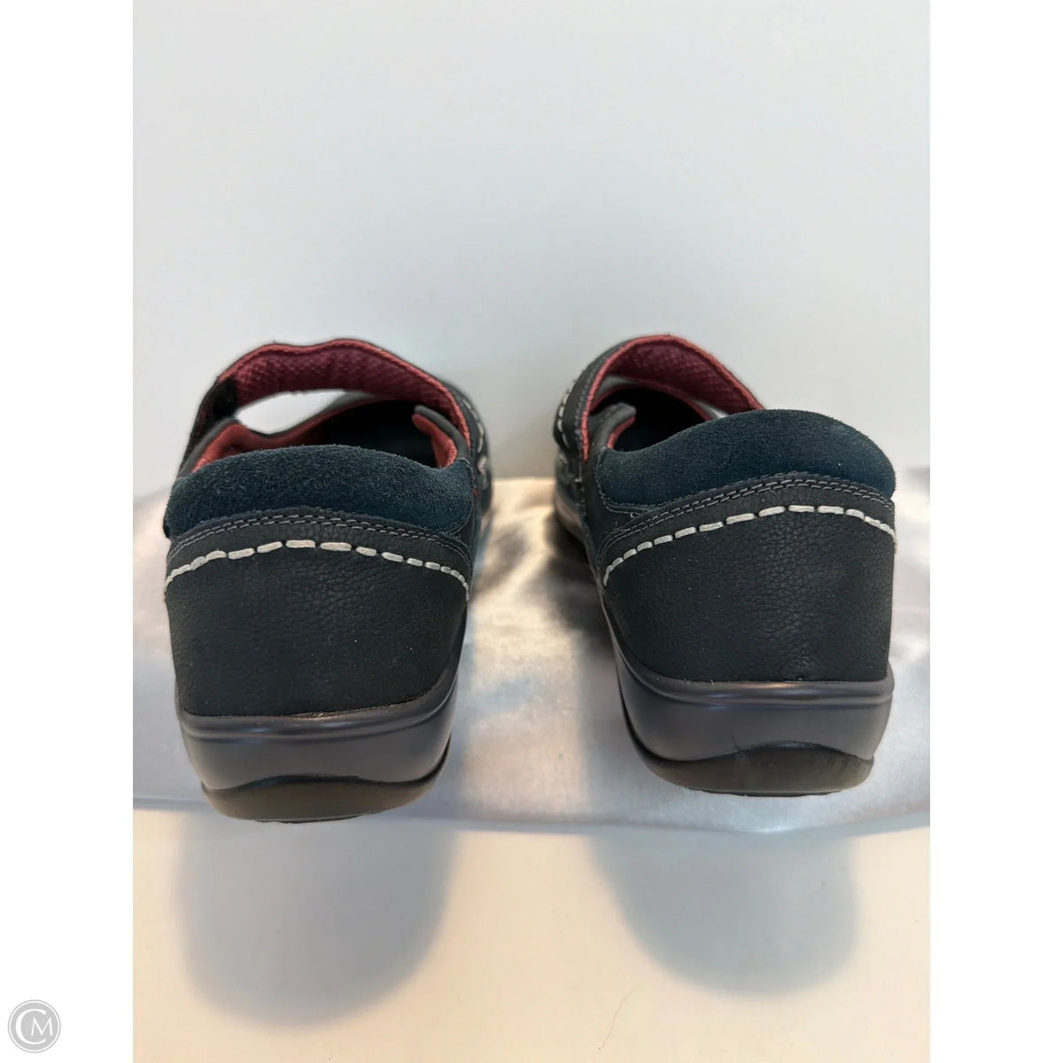 Shoes Flats By Clothes Mentor In Navy, Size: 8.5