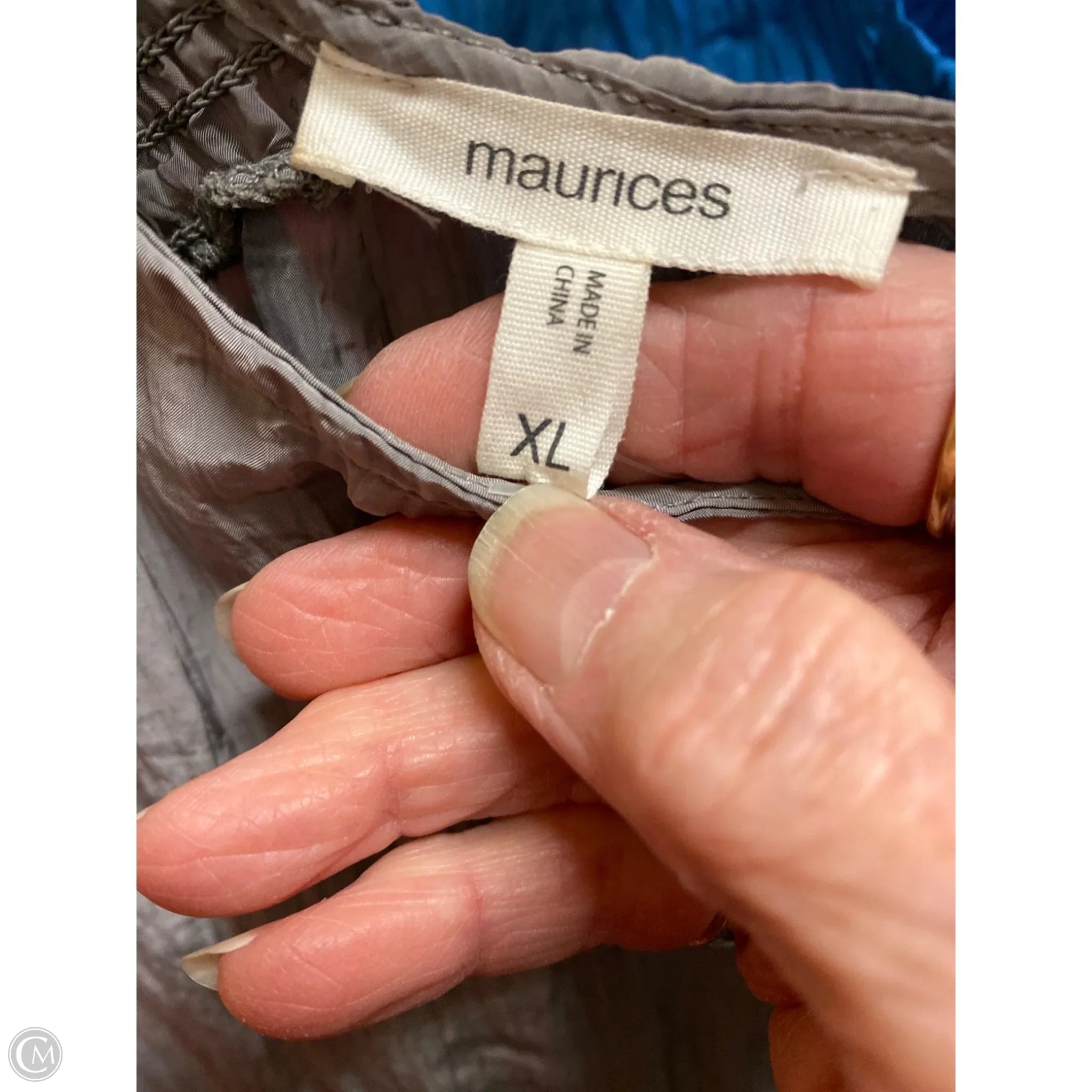 Top Sleeveless By Maurices In Grey, Size: Xl