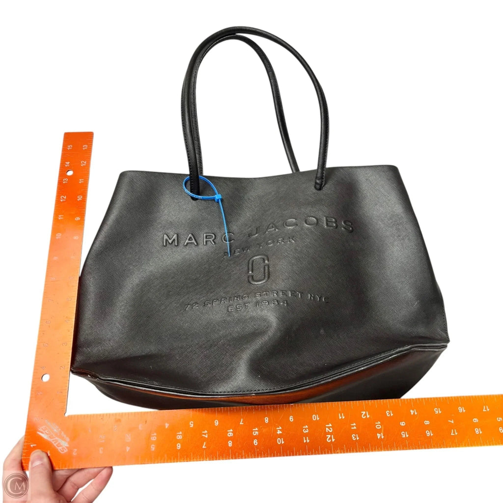 Tote Luxury Designer By Marc Jacobs, Size: Medium