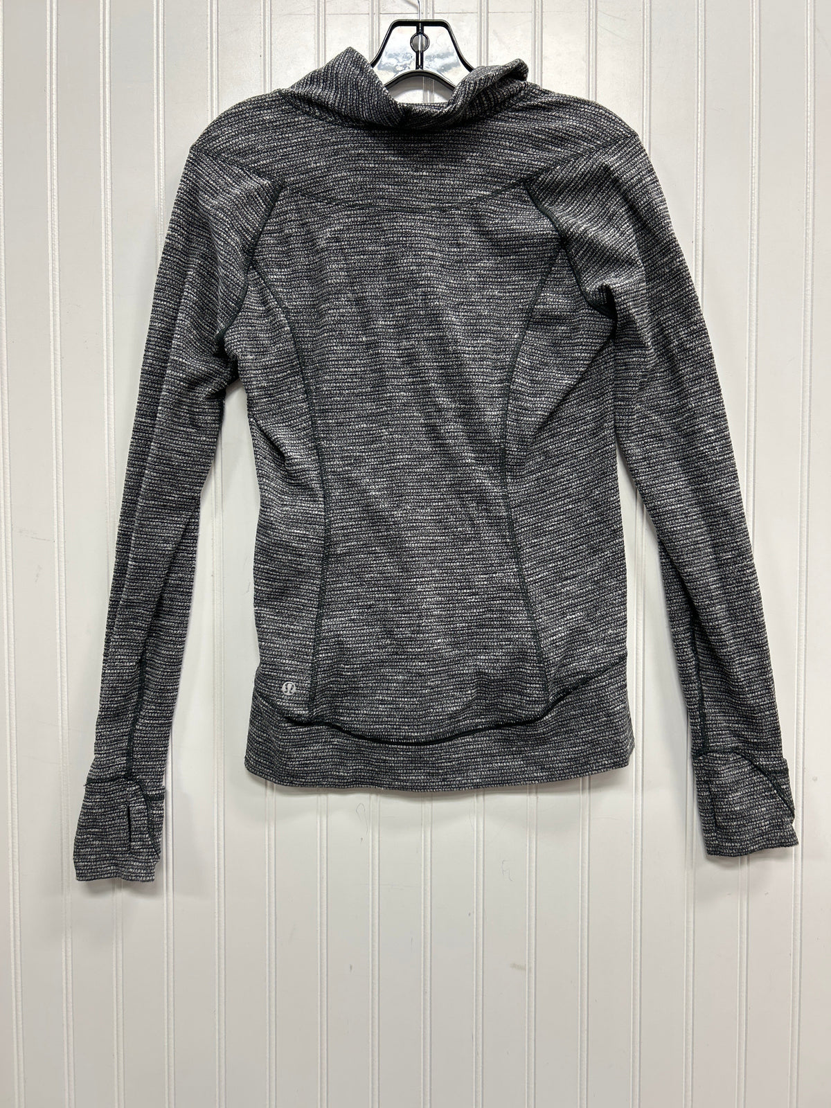 Athletic Top Ls Collar By Lululemon In Grey, Size:M