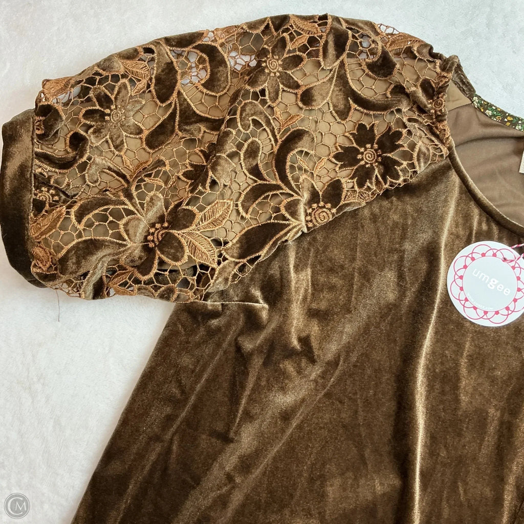 Top 3/4 Sleeve By Umgee In Brown, Size: L