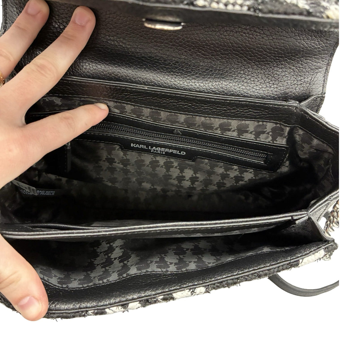 Handbag Designer By Karl Lagerfeld In Black & White, Size:Medium