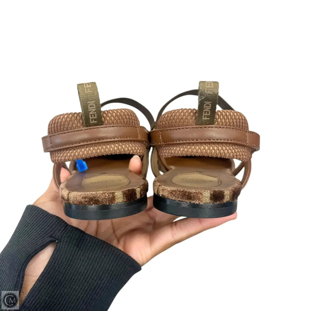 Shoes Luxury Designer By Fendi In Taupe, Size: 8.5