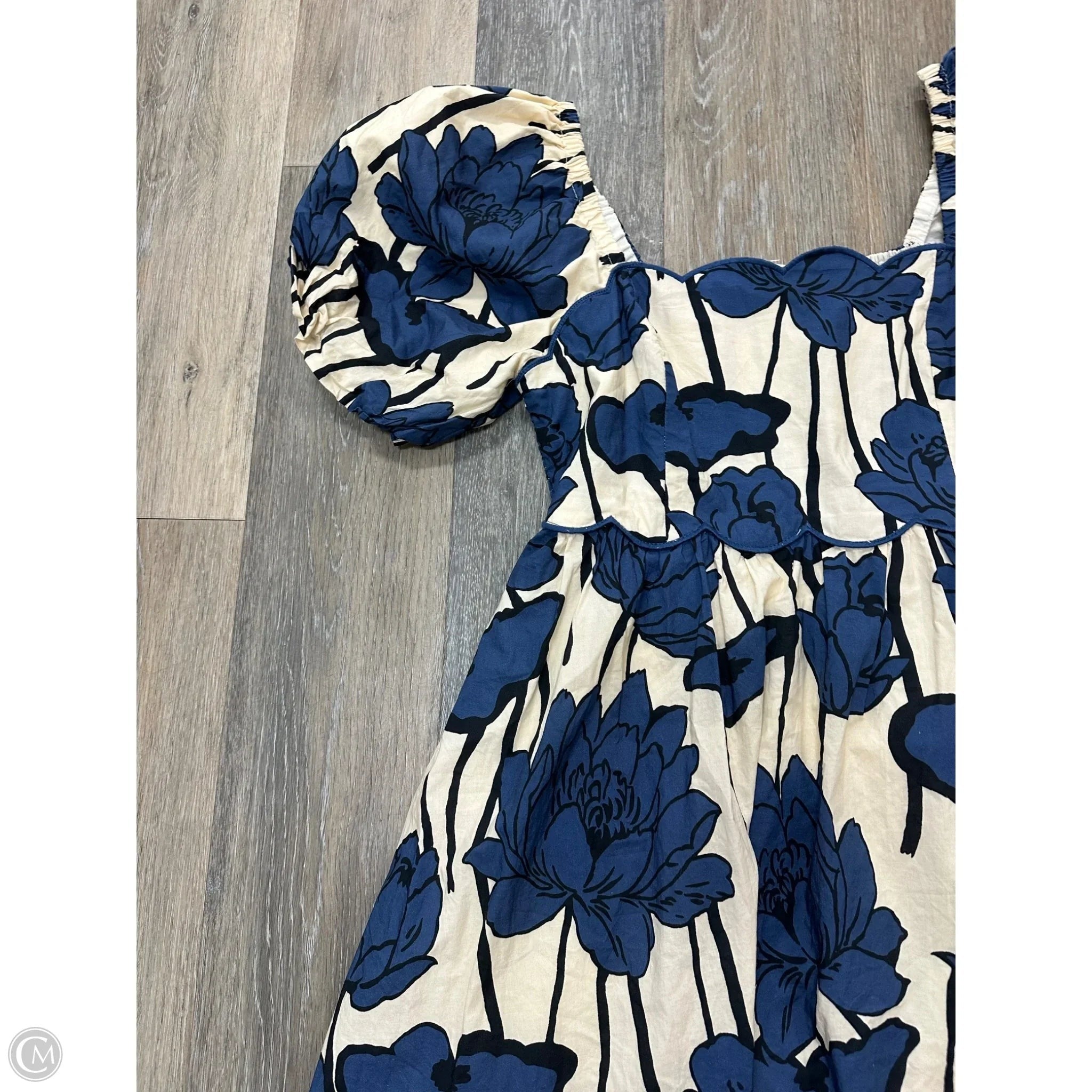 Dress Casual Short By Entro In Floral Print, Size: L