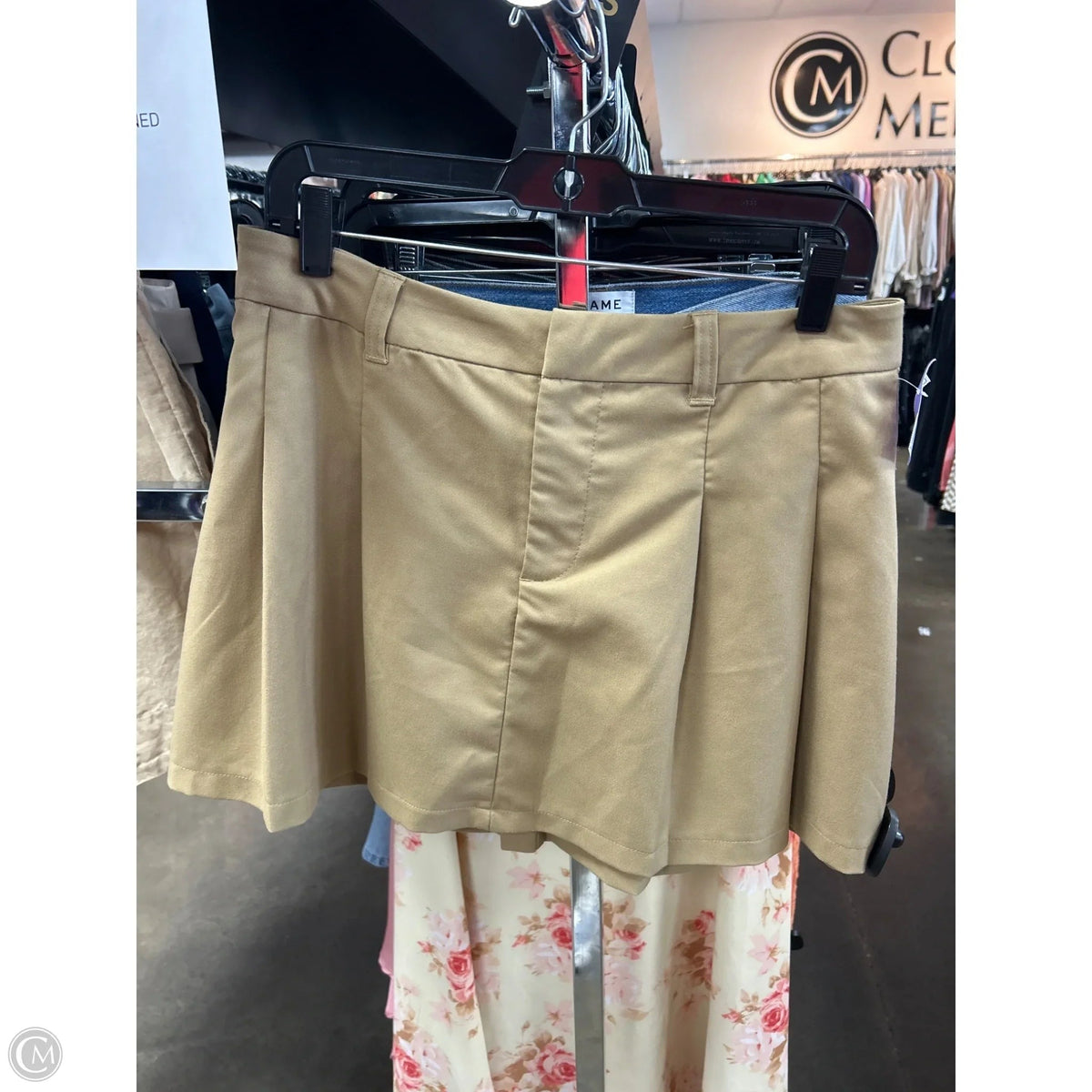 Skirt Mini & Short By Divided In Tan, Size: M