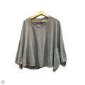 Top Short Sleeve By Aerie In Grey, Size: L