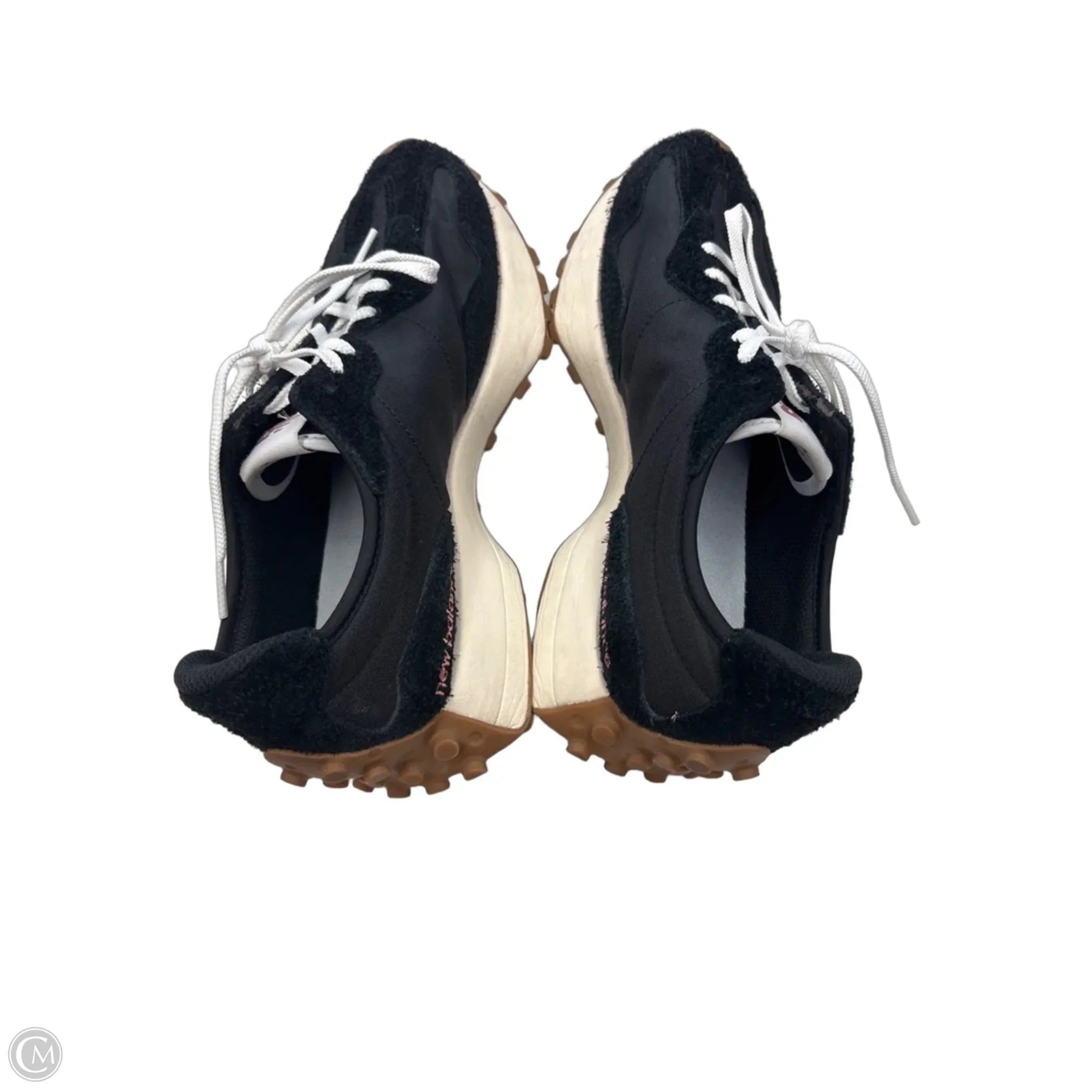 Shoes Sneakers By New Balance In Black & Cream, Size: 9.5