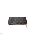 Wallet Luxury Designer By Louis Vuitton, Size: Medium