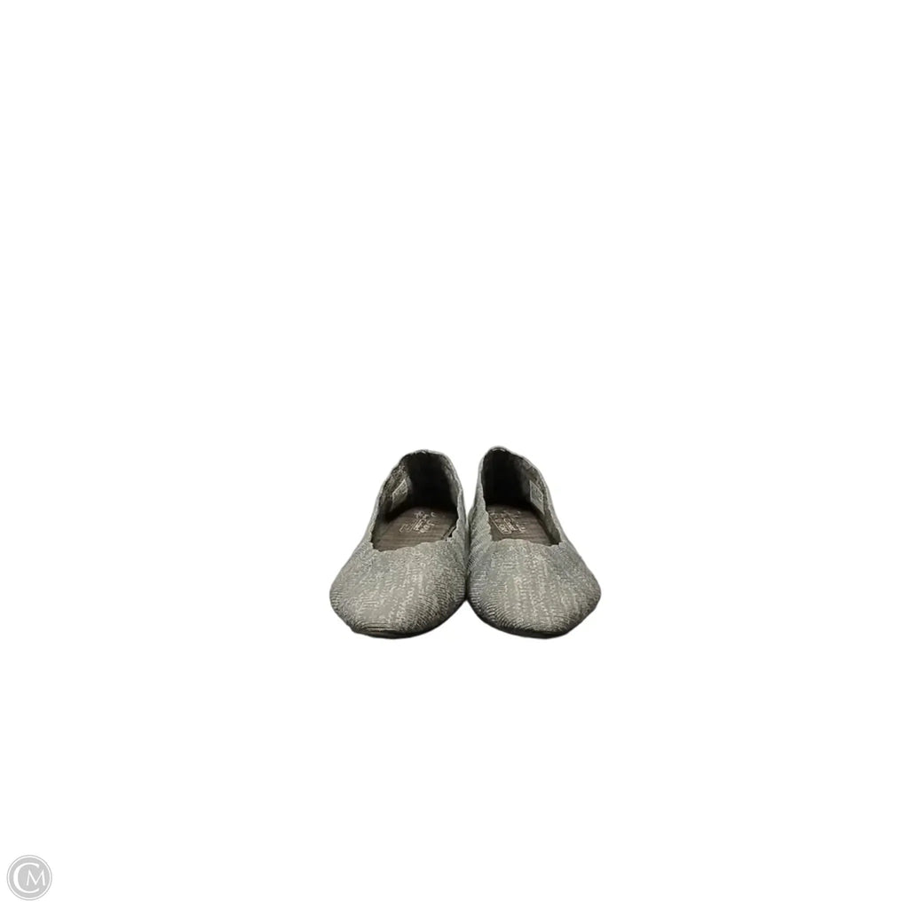Shoes Flats By Skechers In Grey, Size: 10