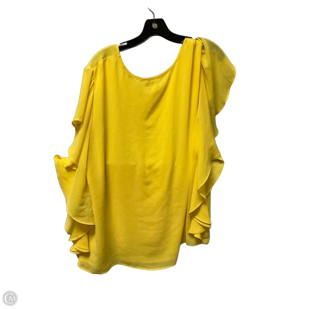Top Short Sleeve By Cato In Yellow, Size: Xl