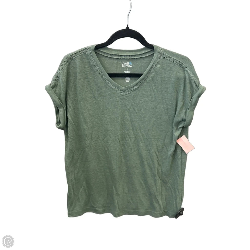 Top Short Sleeve By Croft And Barrow In Green, Size: S