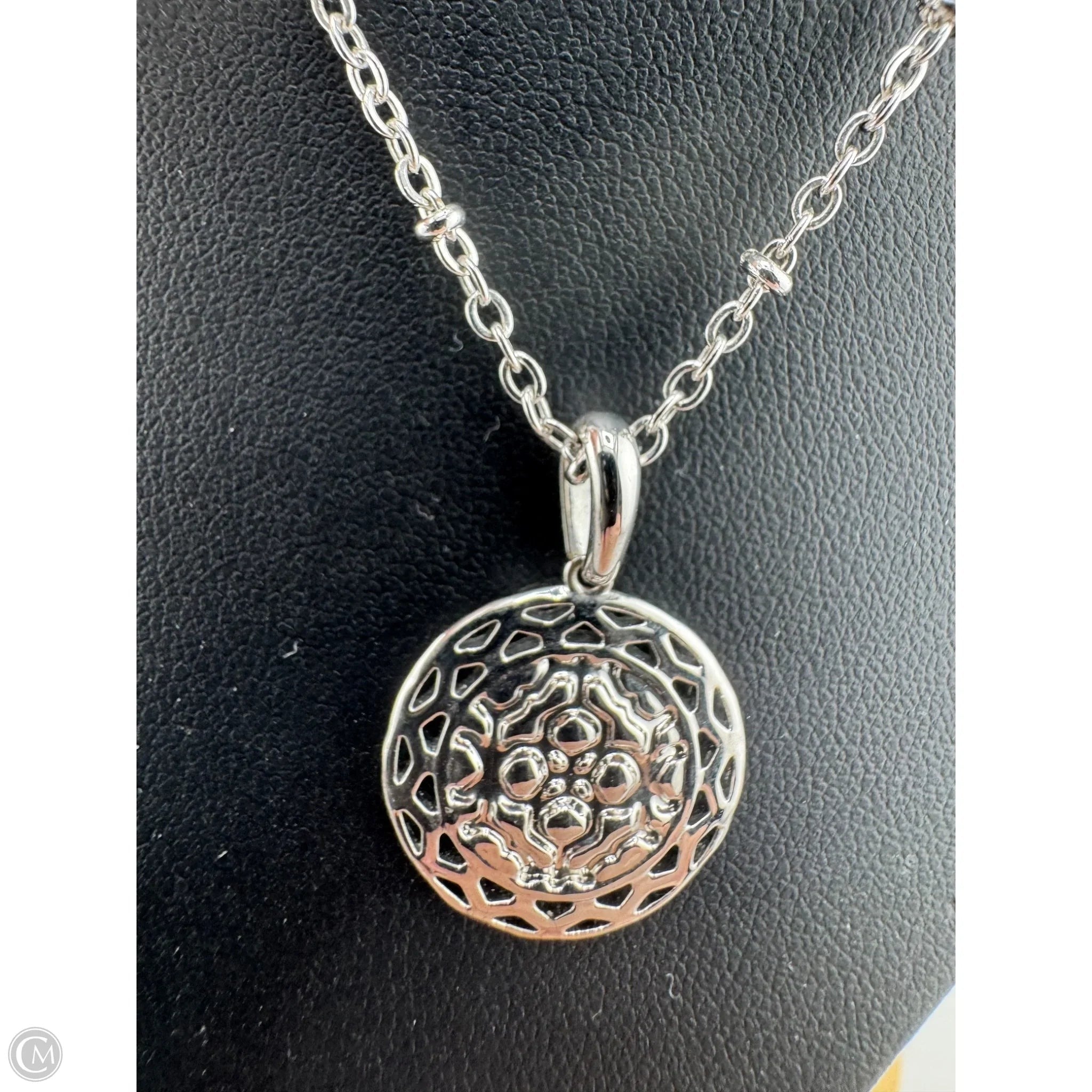 Necklace Designer By Kendra Scott