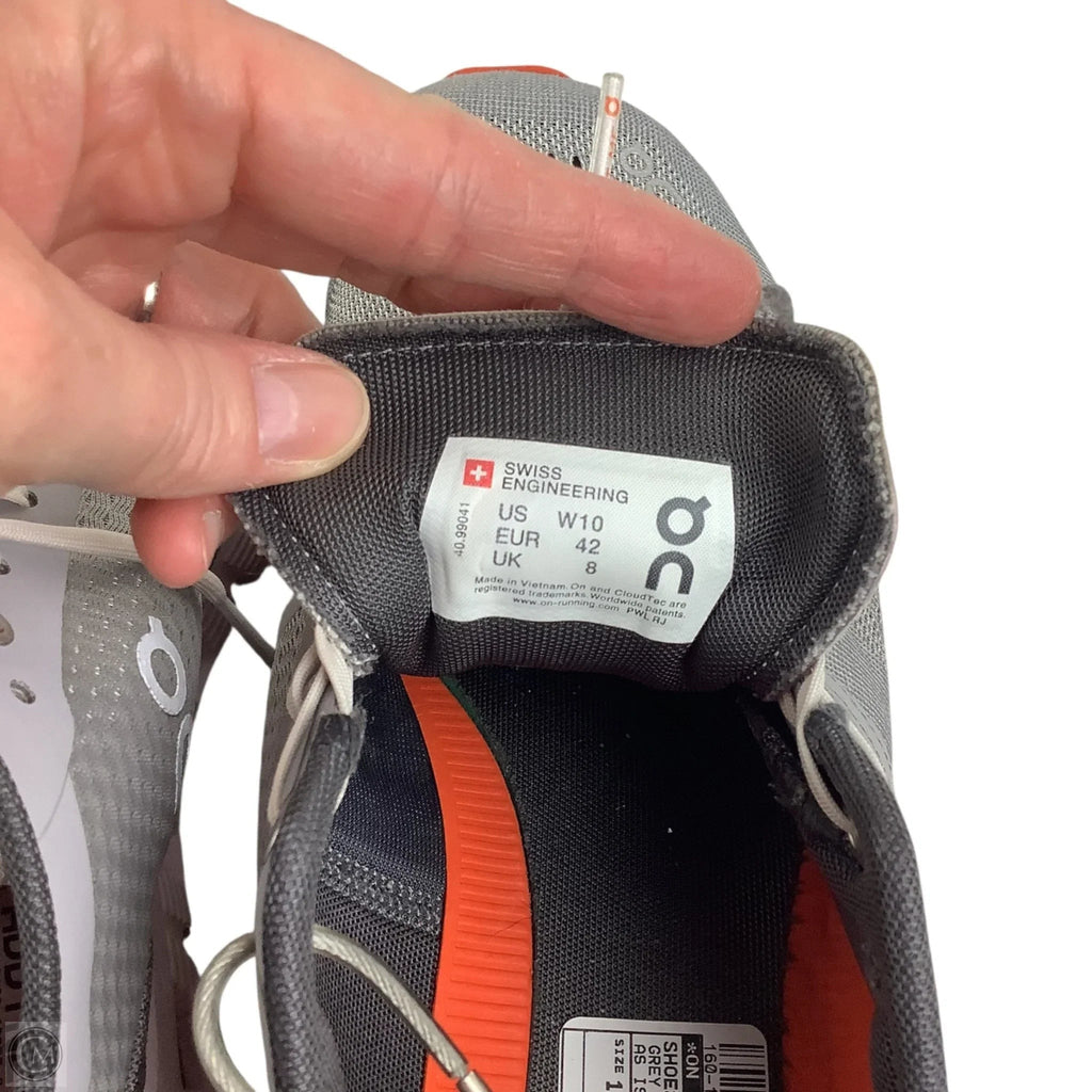 Shoes Athletic By On In Grey, Size: 10