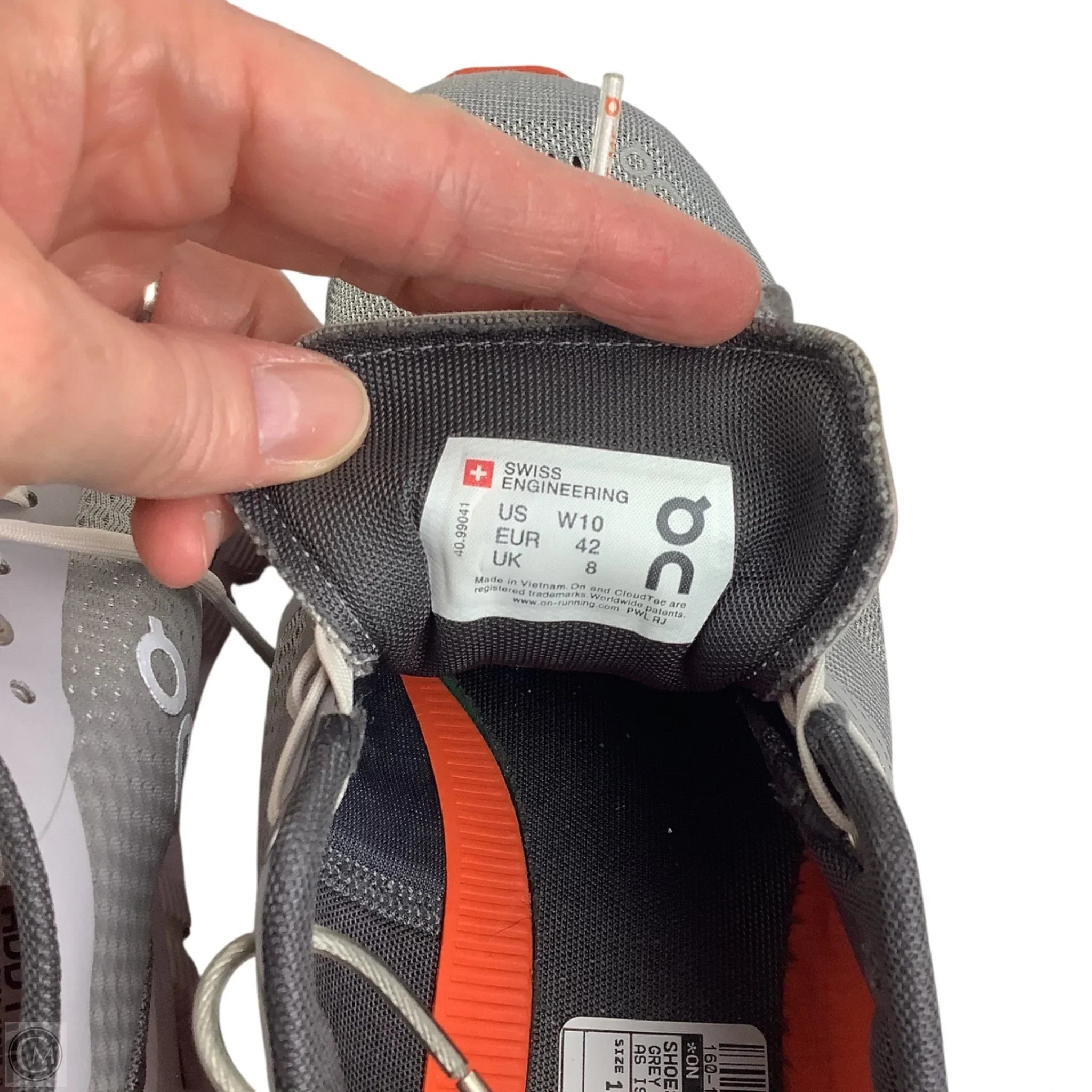 Shoes Athletic By On In Grey, Size: 10