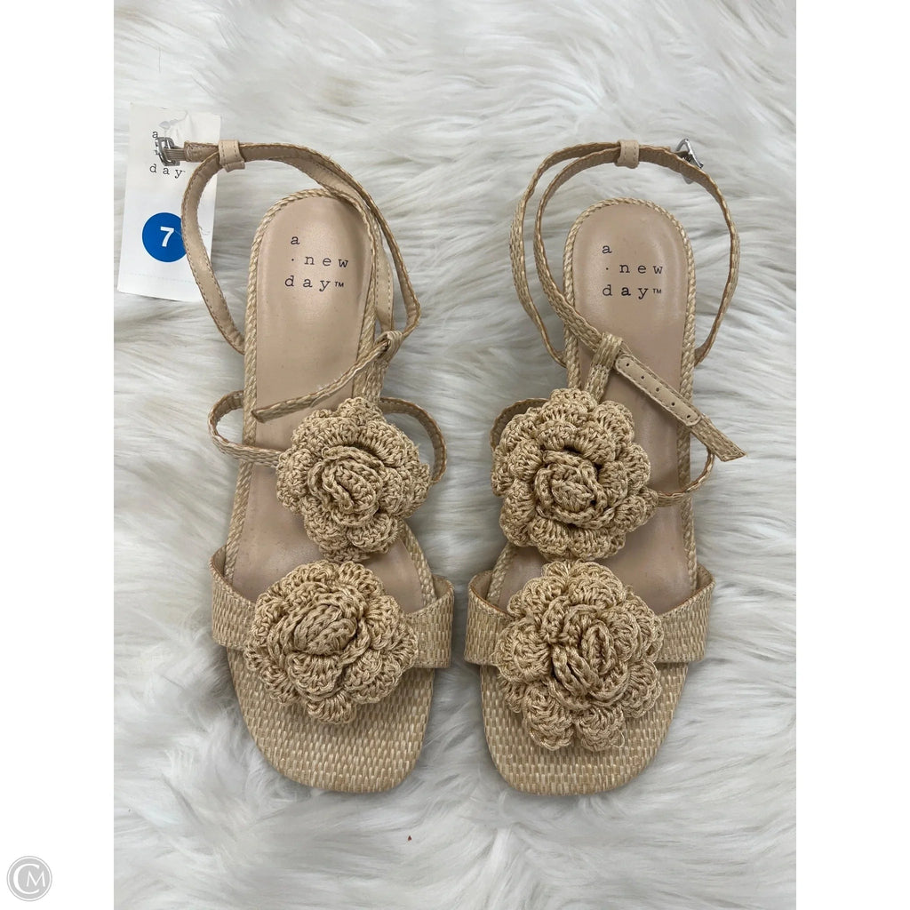 Shoes Heels Kitten By A New Day In Beige, Size: 7