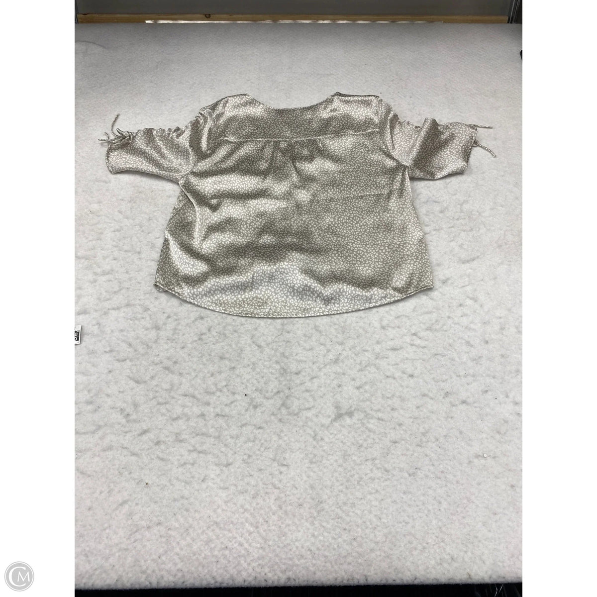 Blouse Short Sleeve By Abercrombie And Fitch In Grey & White, Size: S