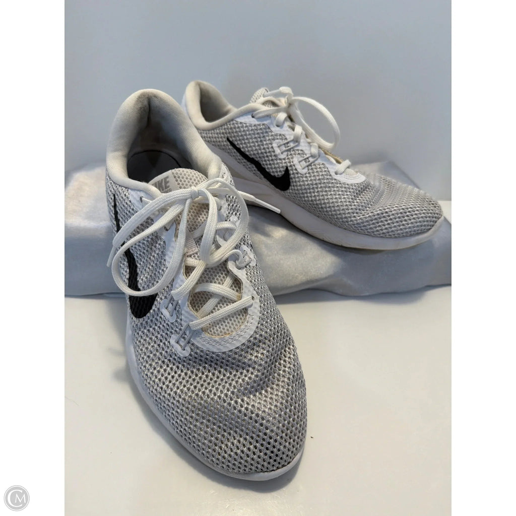 Shoes Athletic By Nike In White, Size: 9