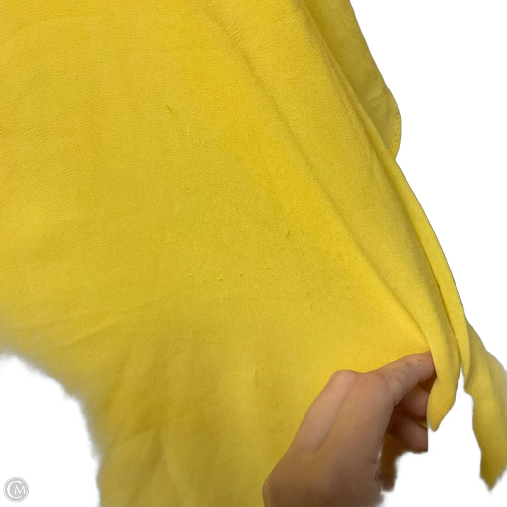 Top Short Sleeve By Cato In Yellow, Size: Xl