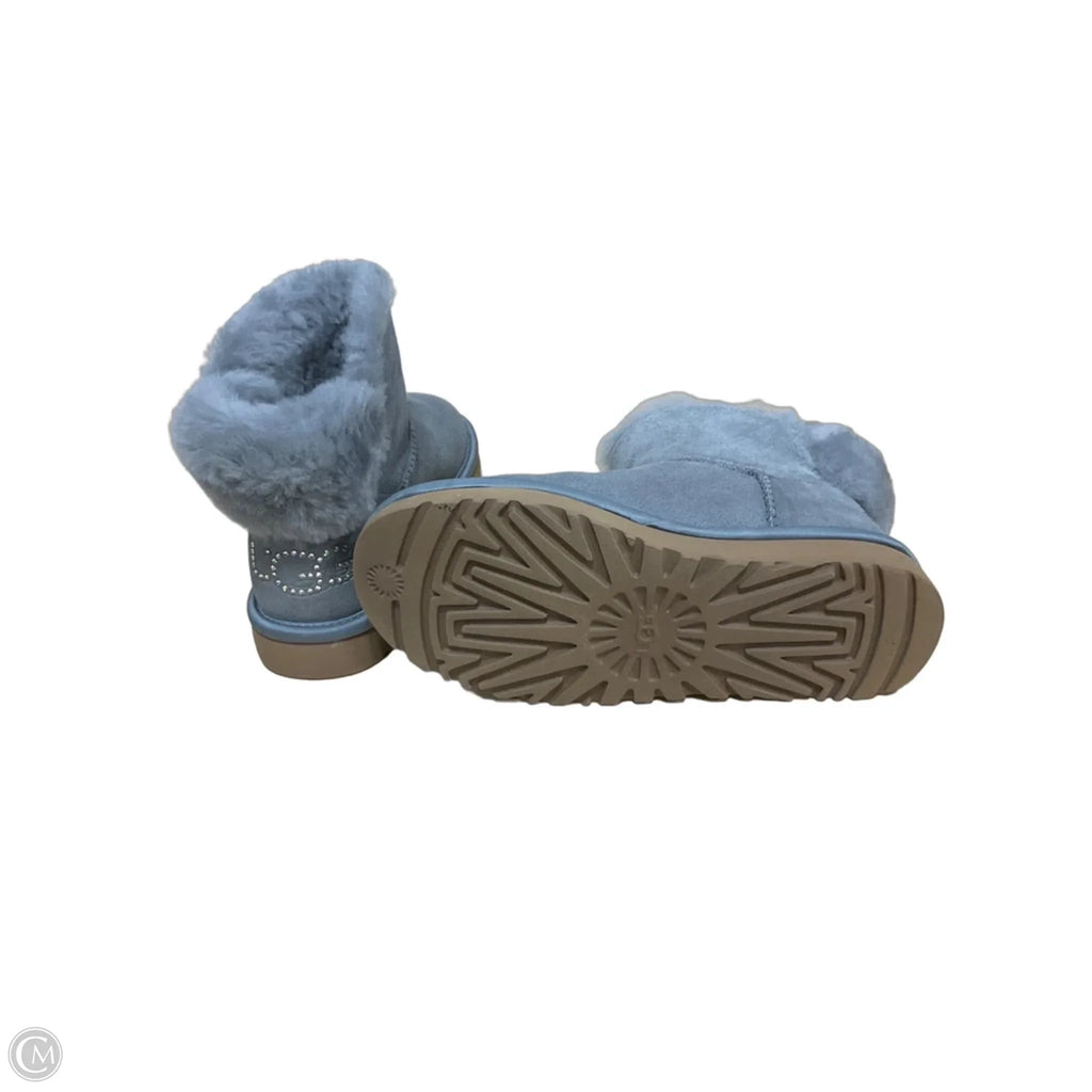 Boots Designer By Ugg In Grey, Size: 6