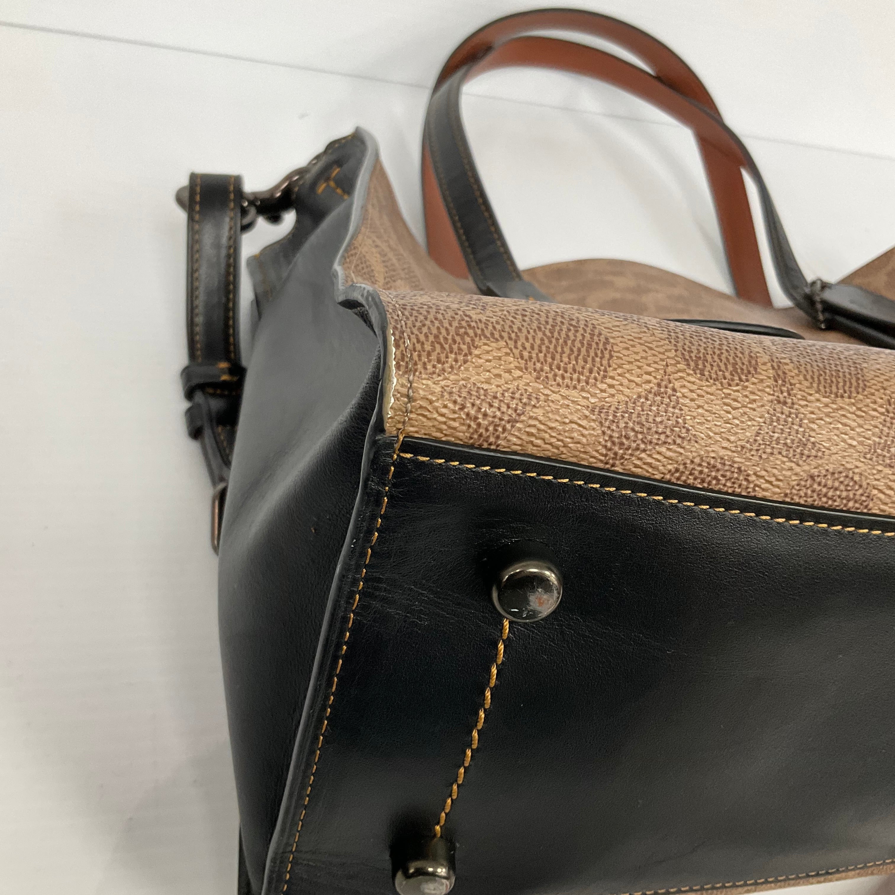Crossbody Designer By Coach, Size: Medium