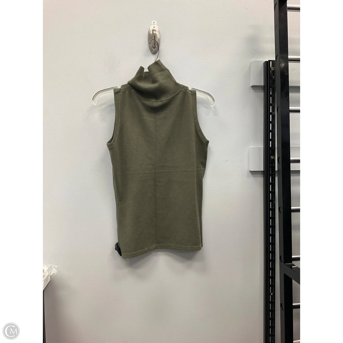 Top Sleeveless By Clothes Mentor In Green, Size: Xs