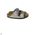 Sandals Flats By Birkenstock In Silver, Size: 5
