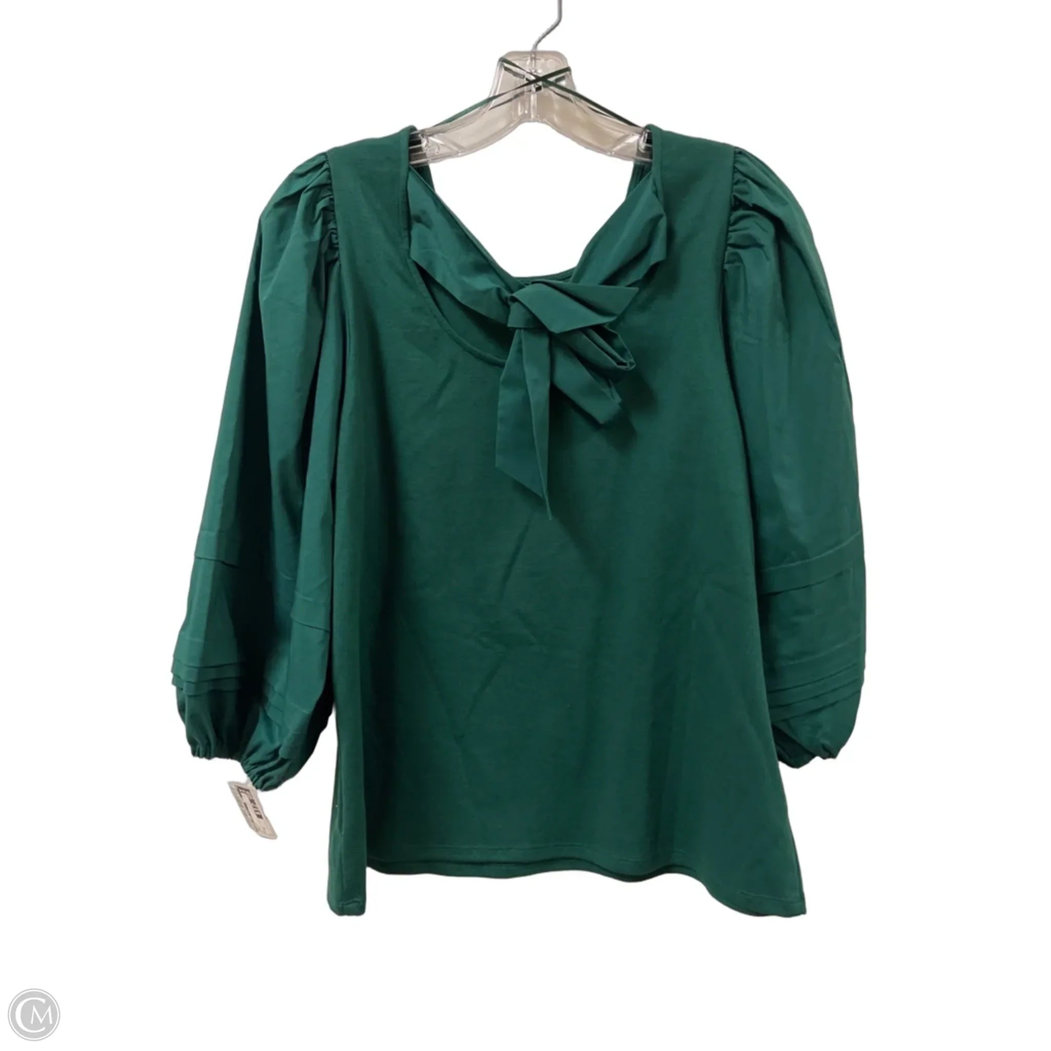 Top Long Sleeve By Crown And Ivy In Green, Size: M