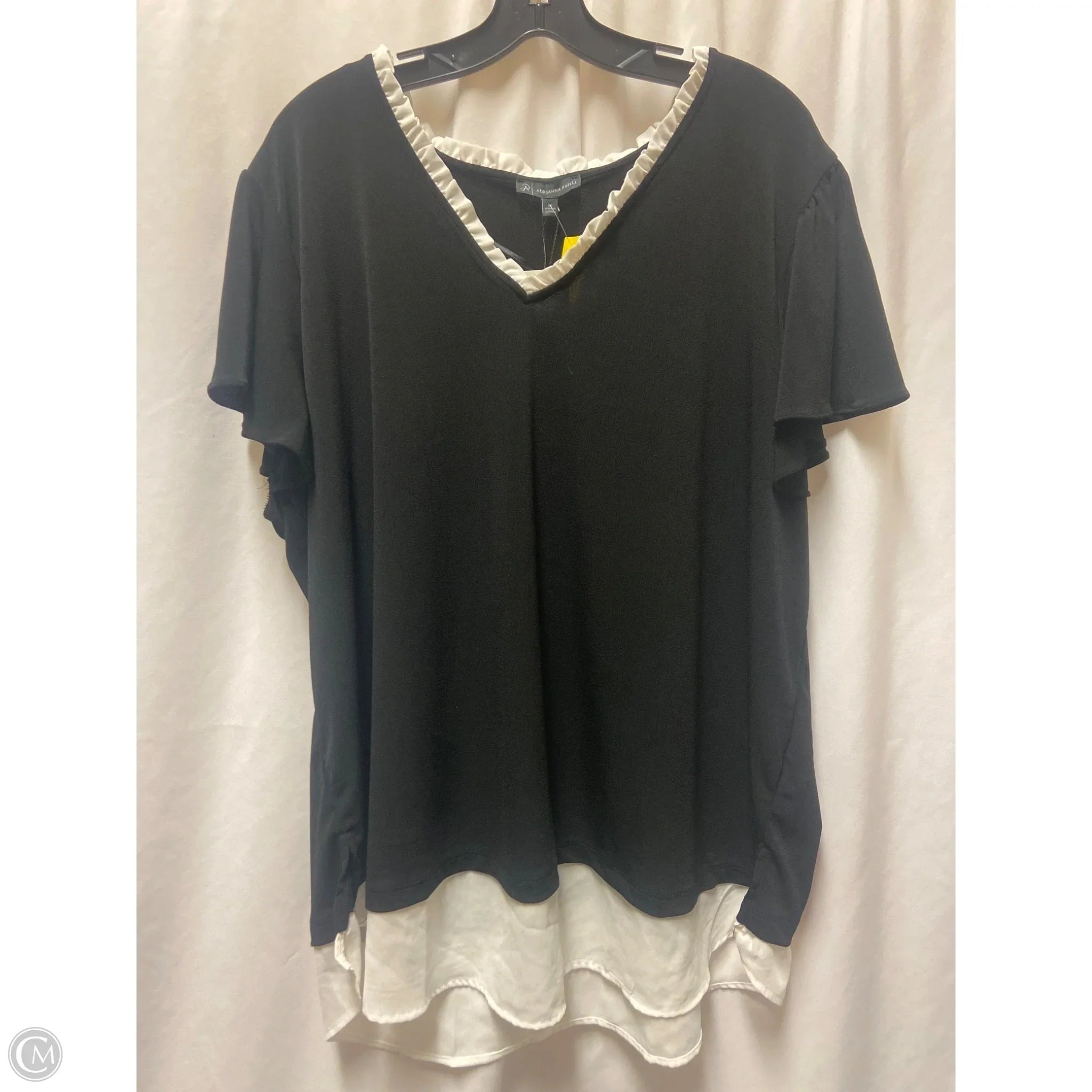 Top Short Sleeve By Adrianna Papell In Black & White, Size: 3x