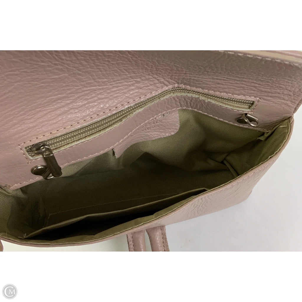 Clutch By Clothes Mentor, Size: Medium
