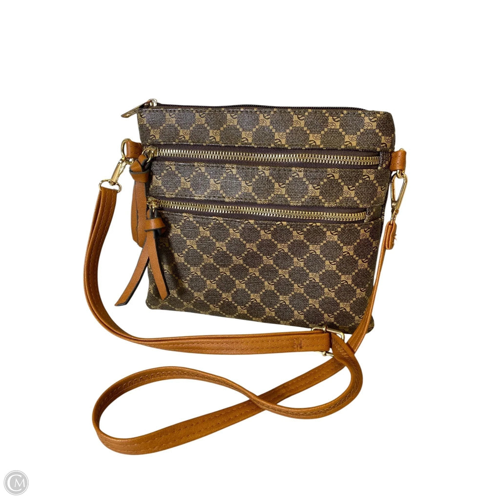 Crossbody By Clothes Mentor, Size: Medium