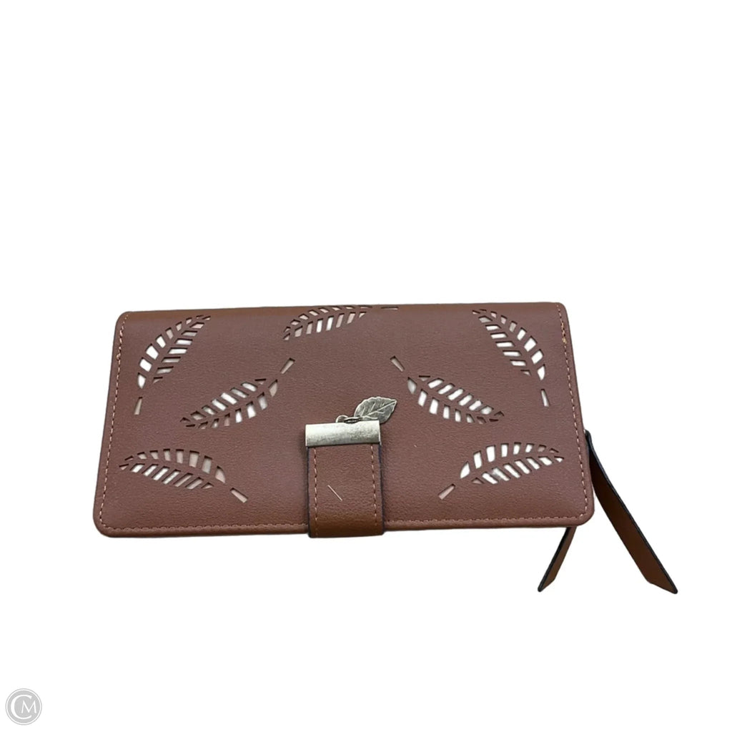 Wallet By Clothes Mentor, Size: Medium