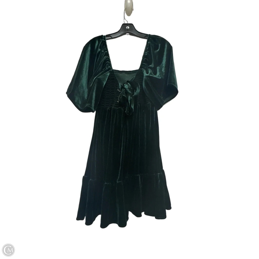 Dress Casual Short By Chelsea And Violet In Green, Size: S