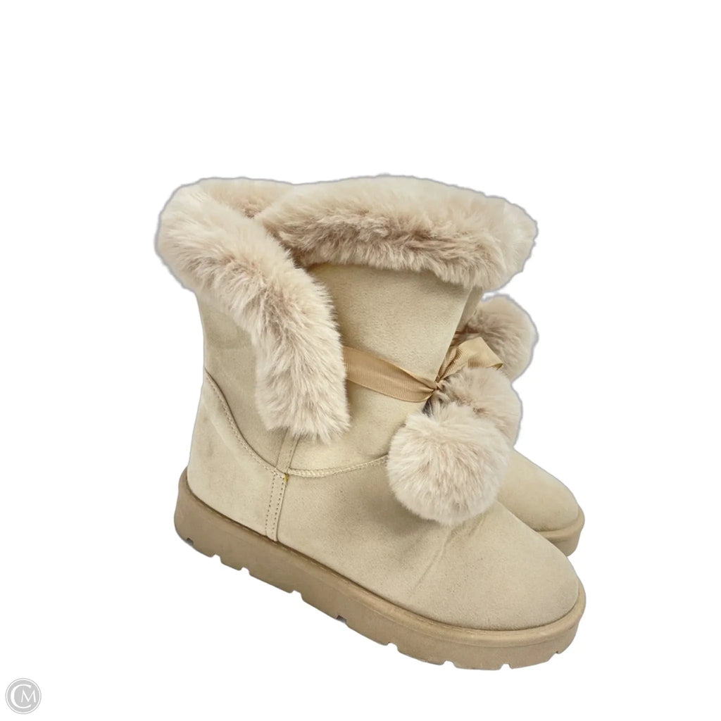Boots Ankle Flats By Clothes Mentor In Beige, Size: 8