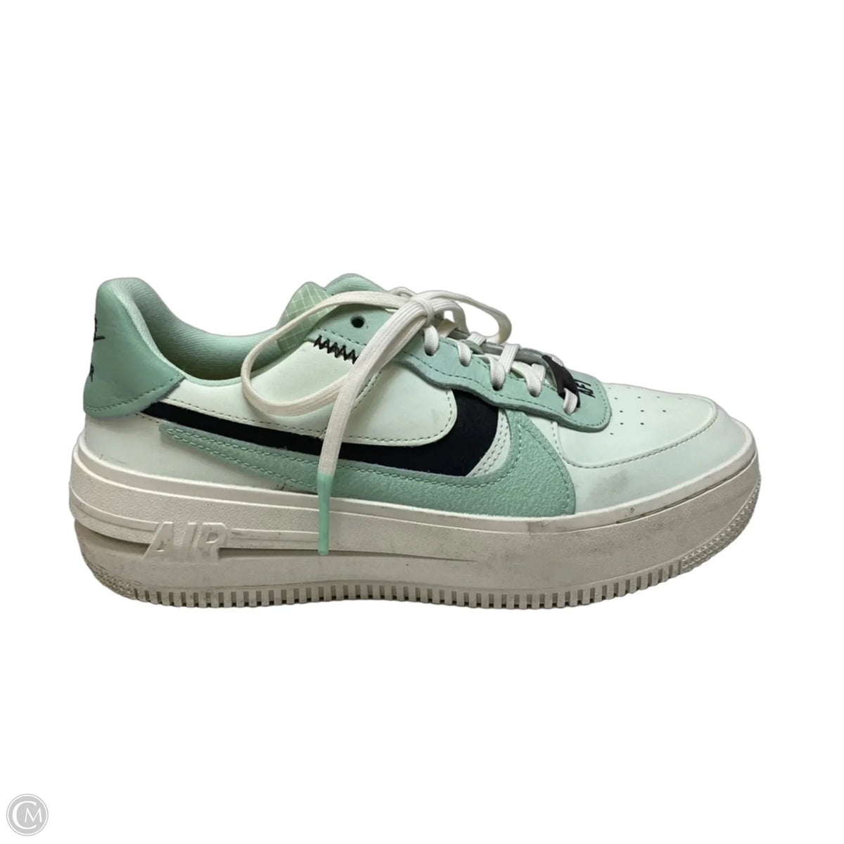 Shoes Sneakers By Nike In Green & White, Size: 8