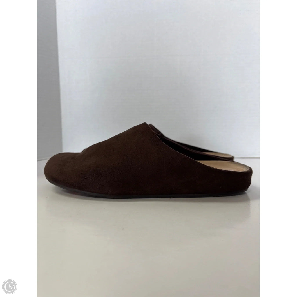 Shoes Flats By Universal Thread In Brown, Size: 8