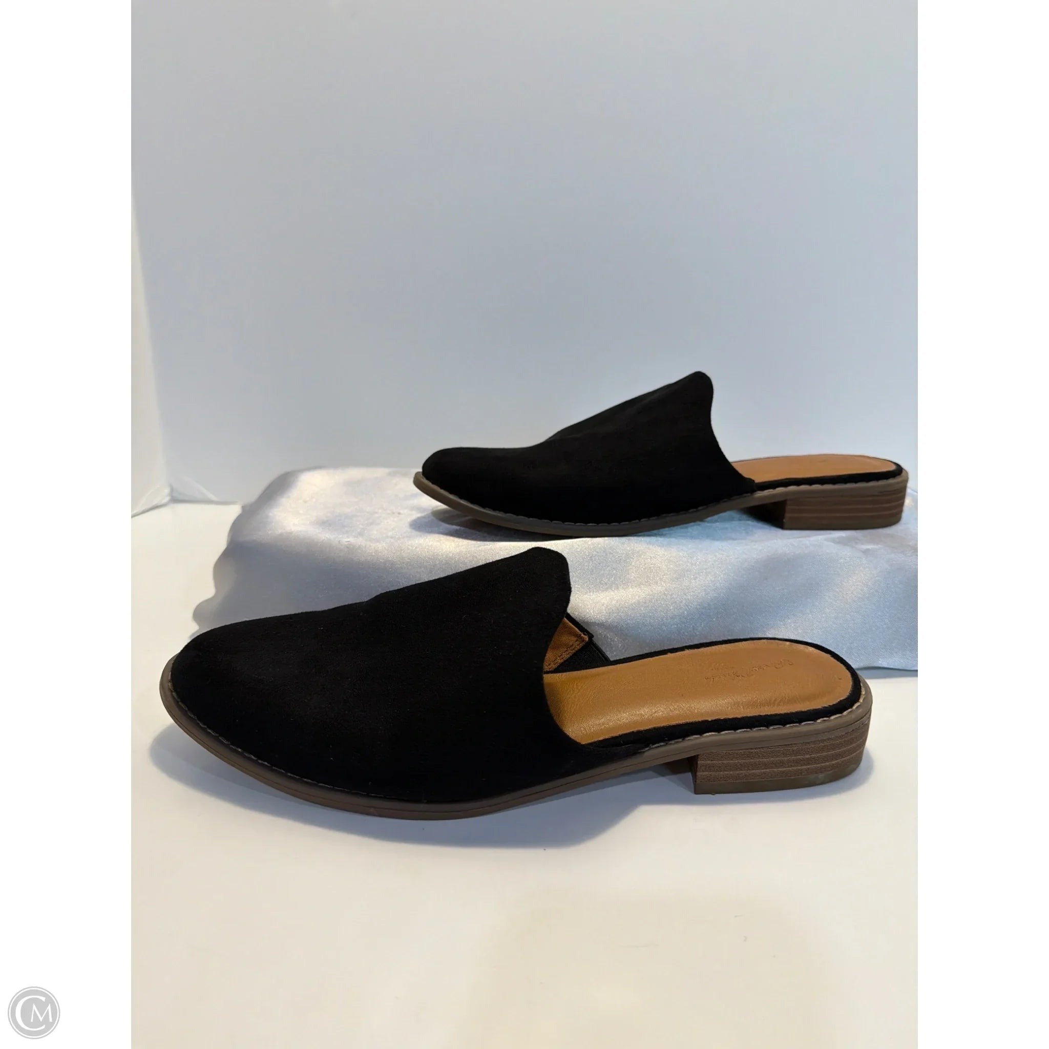 Shoes Flats By Universal Thread In Black, Size: 8.5